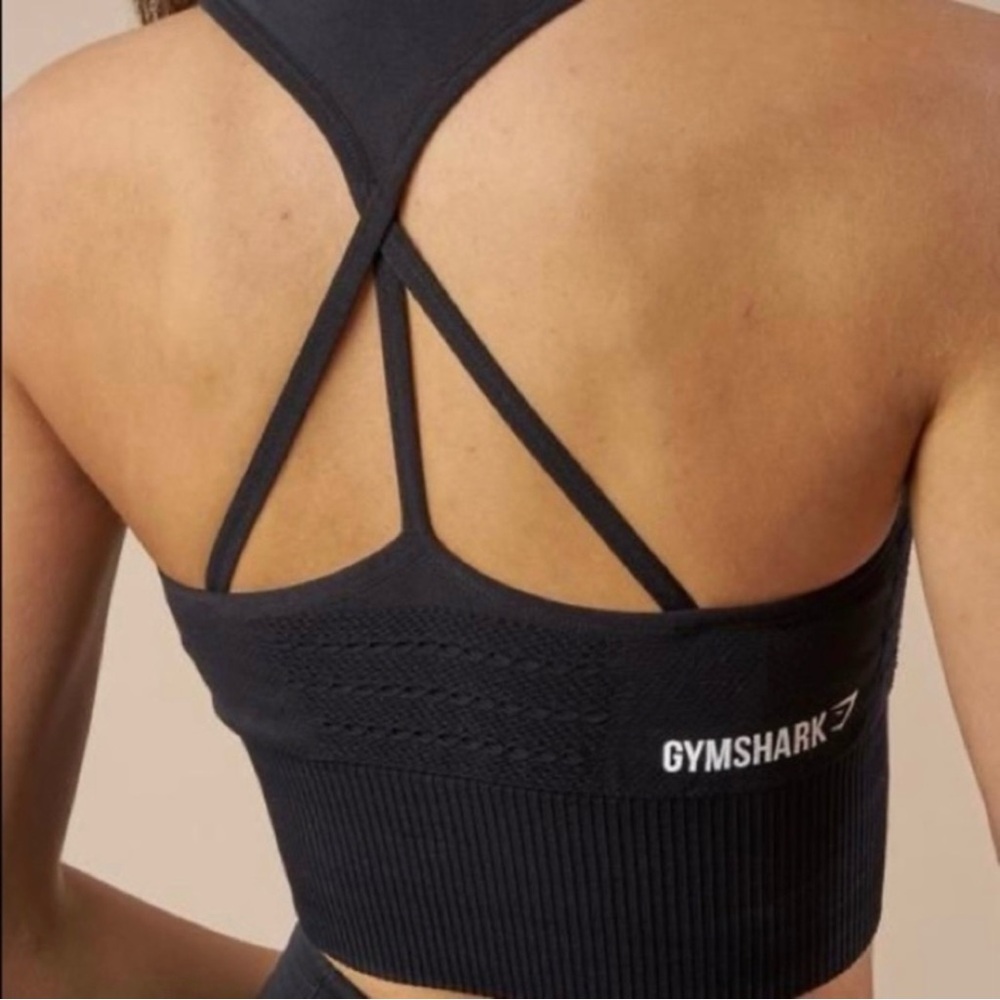 Gymshark Energy Seamless Black Sports Bra, Small